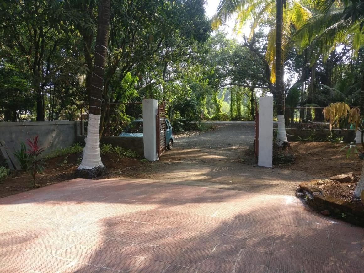 Krushna Kunj Holiday Home Alībāg Exteriér fotografie